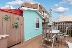 Cozy Margate Cottage 3 blocks to the Beach - Image 2