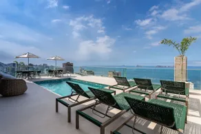 (1306) 2-En-Suite Apartment with a View of Christ the Redeemer - Image 3