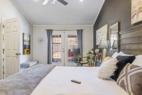 20 Min to Stockyards*Pool*Hot Tub*Kin Bed*Arcades - Image 5