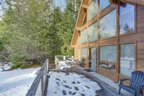 Trails End | Hot Tub, Starlink, Woodstove - Image 4