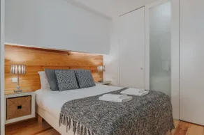Almada Luxury House with A/c, Downtown near Metro - Image 2