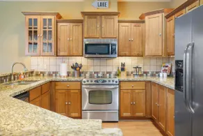 Taneycomo Retreat - Lakefront Condo - Image 4