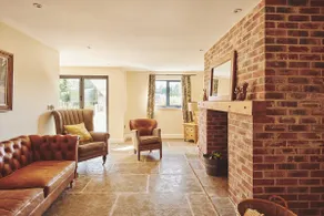 Fabulous barn conversion with private indoor pool - Image 4