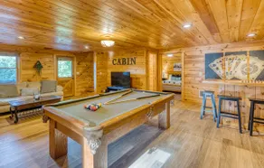 Mountain View Cabin - Hot Tub-Fire Pit-Pool Table - Image 4