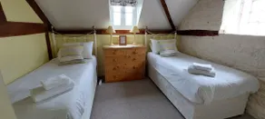 Old Hop Kiln - sleeps 6 guests  in 3 bedrooms - Image 4