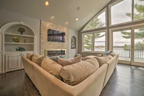Luxe Waterfront Home w/ Private Lake Access! - Image 5