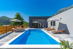 Villa Mir with private pool, 3 bedrooms, 7km from sandy beach - Image 3