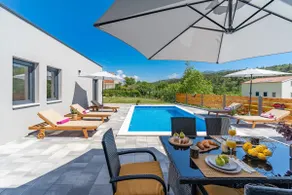 Villa Mir with private pool, 3 bedrooms, 7km from sandy beach - Image 4
