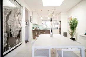 Elegant Federation Home Near the Airport - Image 4