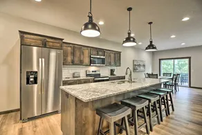 New Gull Lake Townhome!  5 bed 3200ft + Boat Slip - Image 5