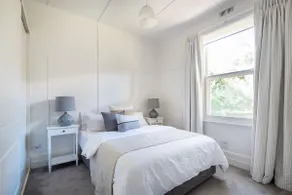 Barker Cottage with Spa in Flinders - Image 5
