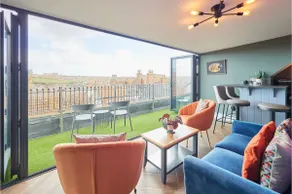 Host & Stay - Devereux House - Image 2