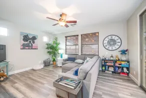Pool & Patio: Family-Friendly Goodyear Home! - Image 3