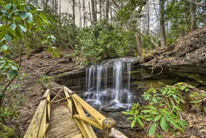 Beautiful Trillium Home Next to Waterfall! - Image 3