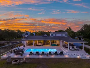 Waterfront Sunsets~ Private Dock ~ Heated pool! - Image 5