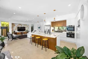 Golden Beach Luxury for Families - Image 2