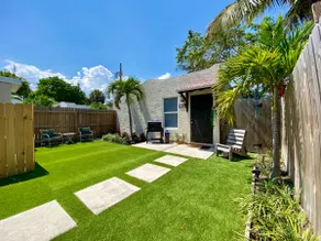 *KING BED* Private Cottage in the heart of WPB - Image 2