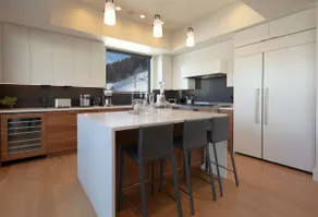 Town Hill Penthouse Luxury Condo w/Private Hot Tub - Image 5