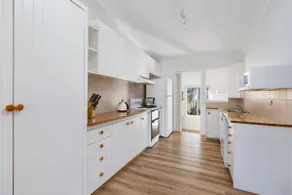 Golden Sands Pet Friendly 2 Mins Walk to Beach - Image 5