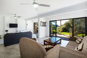 Sirius Retreat Pet Friendly 3 Mins Walk to St George Basin - Image 4