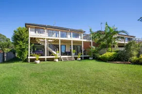 Sirius Retreat Pet Friendly 3 Mins Walk to St George Basin - Image 2
