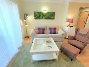 Carnaxide modern T1 apartment w balcony in Carnaxide Oeiras Lisbon - Image 5