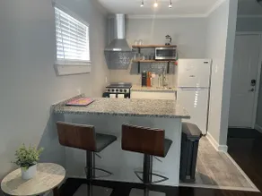 Heart of Henderson - Modern with Comfy King Bed - Image 5
