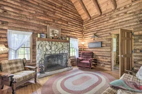 Quaint & Quiet Belleview Cabin on 35 Acres! - Image 2