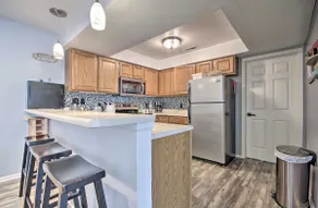 Lake-View Patio, Pool Access! Regatta Bay Condo - Image 2