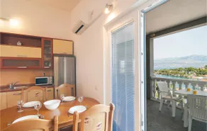 Stunning Apartment In Supetar-Splitska With Wifi - Image 5