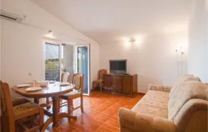 Stunning Apartment In Supetar-Splitska With Wifi - Image 4