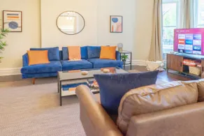 Grand 5BR in the Heart of the CWE ABODEbucks - Image 3