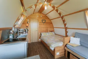 Cosy Welsh Cabin with Incredible Views - Image 2