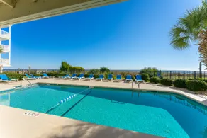 Bright and Sunny Condo with Stunning Oceanfront - Image 5