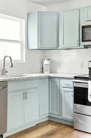 Fully remodeled Cozy house, 10 min. from airport - Image 5