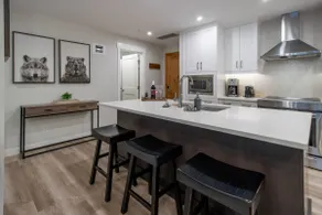Le Bucheron Stunning Spring Creek Luxury condo - Image 4