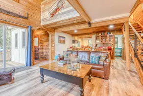 Fantastic river cabin near Mount Hood with private hot tub firepit & wood stove - Image 3
