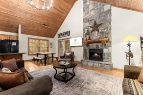 The Lodge on the Creek Branson West Cabin w/ Beautiful Views - Image 2