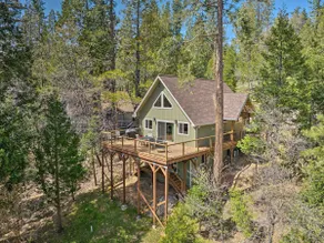 Woodsy Retreat: Modern Mi-Wuk Village Cabin! - Image 3