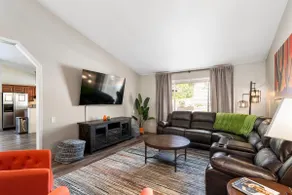 Newly furnished Peoria Hideaway! Minutes from P83! - Image 3