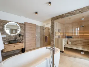 Premium lodge with large wellness area - Image 5