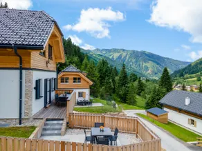 Premium lodge with large wellness area - Image 2