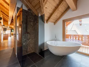 First-class penthouse with sauna - Image 5