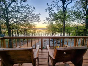 Updated Lakefront Getaway – Kayak Rental! - Image 4
