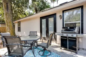 Small Pet-Friendly 3BR w/ Fenced Yard, Firepit | 1 Mile to Spring Park - Image 5