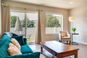 Charming Home w/ Mtn & Columbia River Views! - Image 5