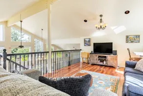 Harborview Getaway by Avantstay Walk to Beach - Image 4