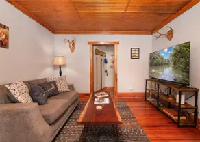 Fishing, Kayaking, Pet-friendly on the Smith River - Image 2