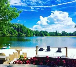 Linville Tree Haus | Golf, Pool & Mountain Escape - Image 5