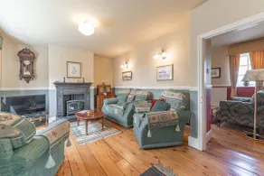 Beautiful Country Cottage for up to 8 in Wolverhampton - Image 4